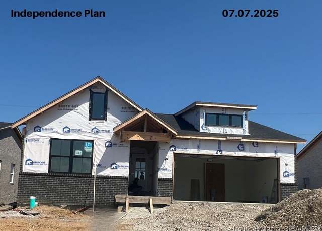 Property at 5107 Woodstone Cir, Jeffersonville, IN 47130, 4 beds, 3 baths