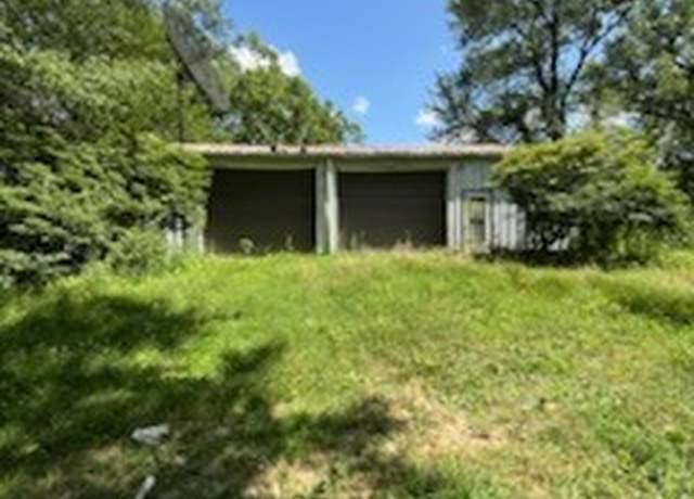 Property at 5456 State Road 111, New Albany, IN 47150, 1 bed, 1.5 baths