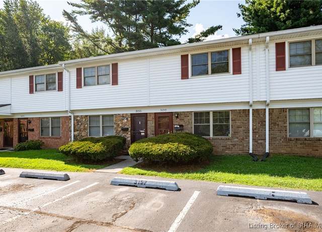 Property at 3157 Wooded Way, Jeffersonville, IN 47130, 2 beds, 1.5 baths