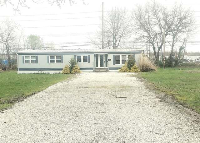 Property at 764 Maple St, Scottsburg, IN 47170, 3 beds, 2 baths