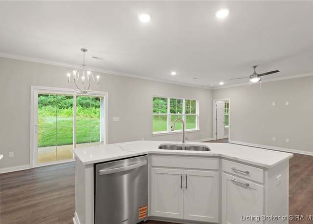 Property at 833 Kings Ct, Memphis, IN 47143, 3 beds, 2 baths