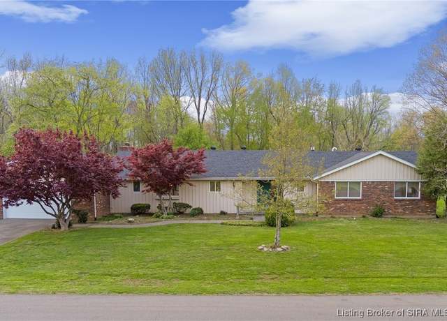 Property at 622 N Forrest Dr, Sellersburg, IN 47172, 3 beds, 2.5 baths