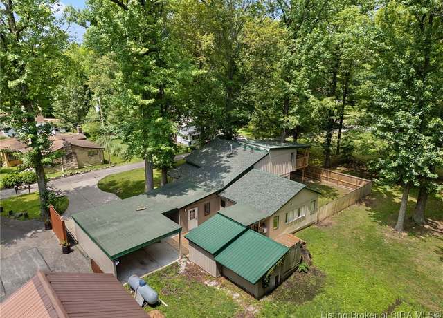 Property at 718 Meyers Grove Cir, Clarksville, IN 47129, 3 beds, 2 baths