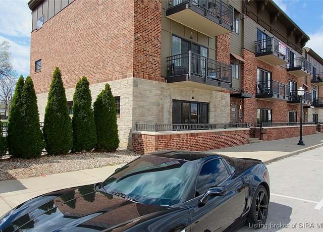 Property at 210 Mulberry St, Jeffersonville, IN 47130, 1 bed, 1 bath