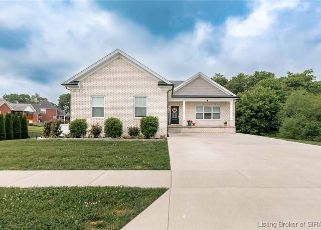 Property at 8002 Shady View Dr, Charlestown, IN 47111, 5 beds, 3 baths