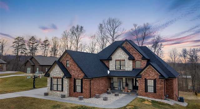 Photo of 11206 Winged Foot Dr, Sellersburg, IN 47172