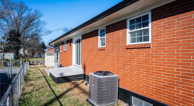 Photo of 801 Foxglove Dr, Jeffersonville, IN 47130