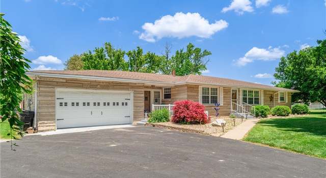 Photo of 904 W Hancock Rd, Scottsburg, IN 47170