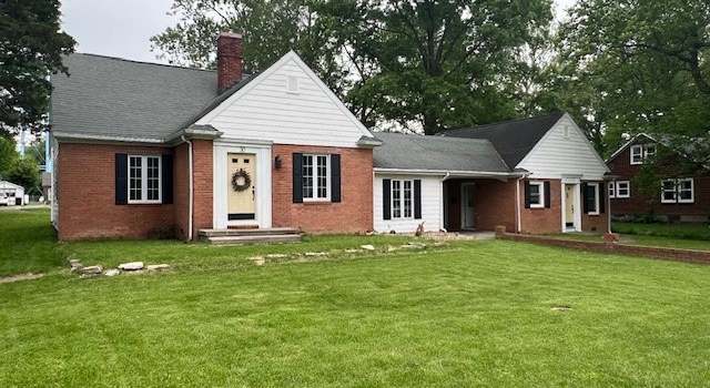 Photo of 30 Oakwood Ave, North Vernon, IN 47265