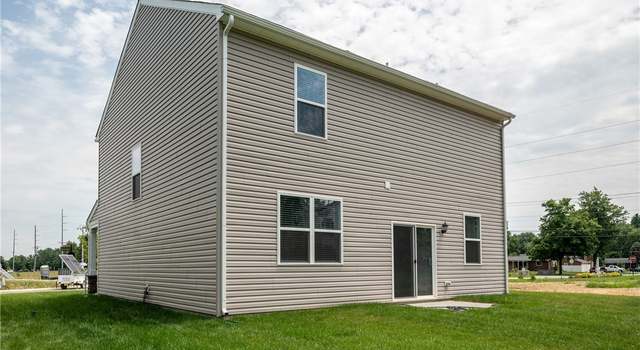Photo of 806 Hailey Dr, Jeffersonville, IN 47126