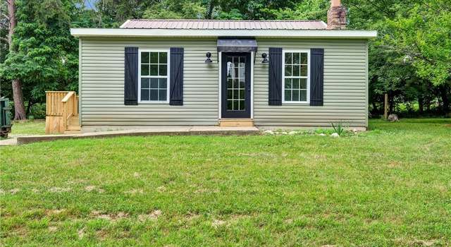 Photo of 4945 W Rouck Rd, New Albany, IN 47150