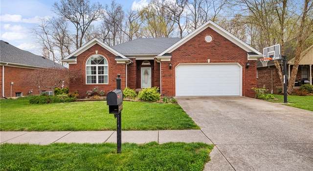 Photo of 2107 Sterling Oaks Dr, Sellersburg, IN 47172