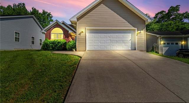 Photo of 820 Twin Oaks Dr, Henryville, IN 47126