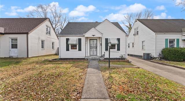 Photo of 204 W Bowne Blvd, Clarksville, IN 47129