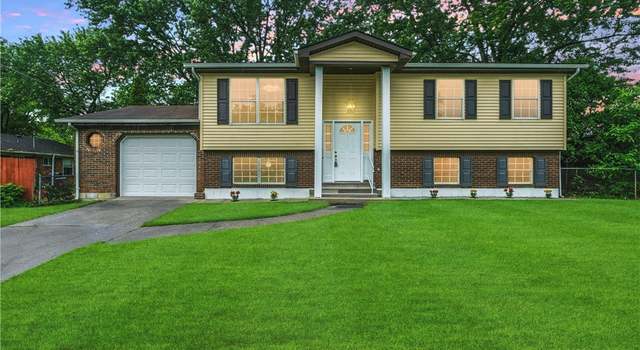 Photo of 2407 Raintree Dr, Clarksville, IN 47129