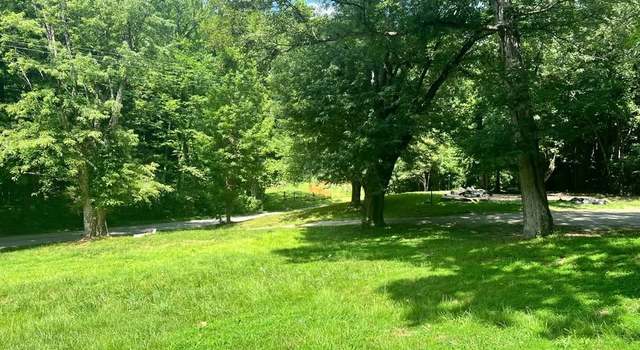 Photo of 3738 Gap Hollow Rd, New Albany, IN 47150