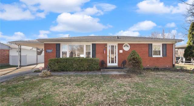 Photo of 106 E Maplewood Dr, Clarksville, IN 47129
