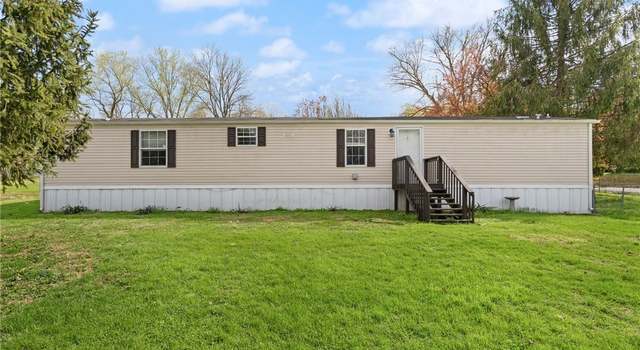 Photo of 4985 Wetzel Dr NW, Depauw, IN 47115