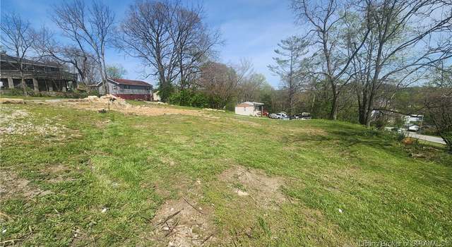 Photo of 222 W Thornton St, Paoli, IN 47454