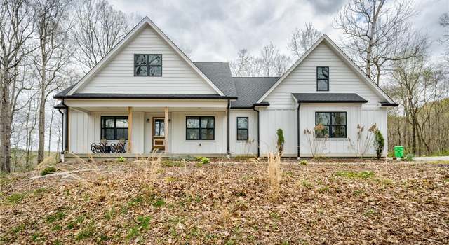 Photo of 5780 Navilleton Rd, Floyds Knobs, IN 47119