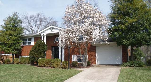 Photo of 1306 E Walford Dr, Jeffersonville, IN 47130