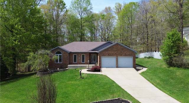 Photo of 4052 Tanglewood Dr, Floyds Knobs, IN 47119