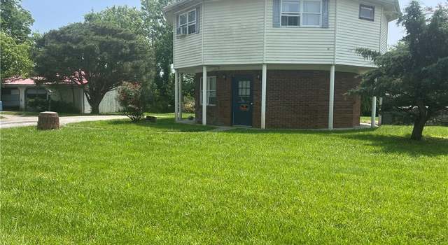 Photo of 355 W Cherry St, Marengo, IN 47140