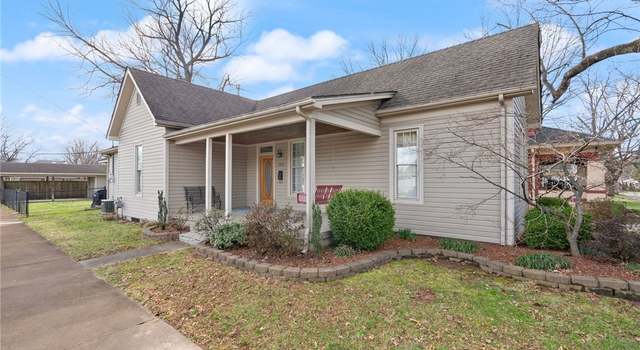 Photo of 1004 Sherwood Ave S, Clarksville, IN 47129