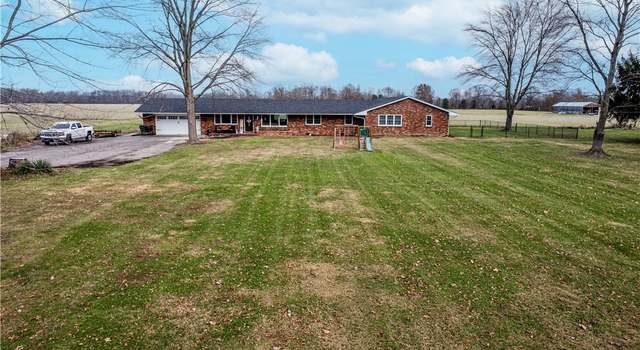 Photo of 101 S East St, Crothersville, IN 47229