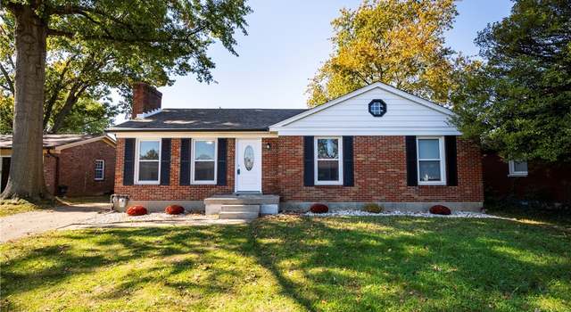Photo of 905 Longfield Dr, Clarksville, IN 47129