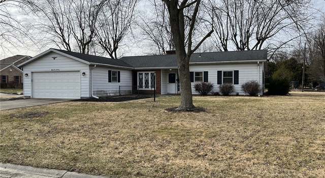 Photo of 3401 Royal Oak Dr, Muncie, IN 47304