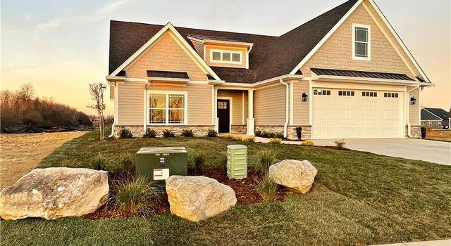 Photo of 1014 Ridge View Dr, Jeffersonville, IN 47130