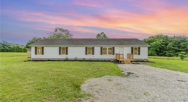 Photo of 11592 Creekview Ct, Palmyra, IN 47164