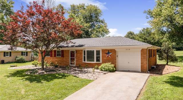 Photo of 3509 Twin View Ct, Floyds Knobs, IN 47119