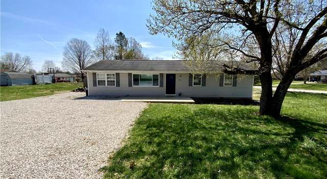 Photo of 543 E Colony Dr, Salem, IN 47167