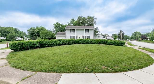 Photo of 1700 Tennyson Dr, Clarksville, IN 47129