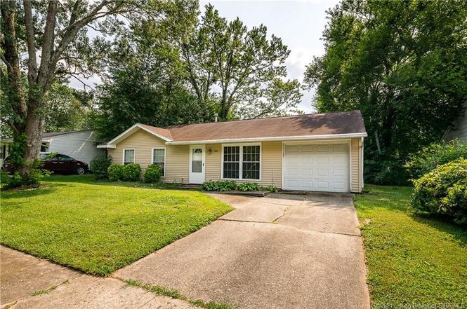707 Dellinger Dr, Jeffersonville, IN 47130 | MLS ...