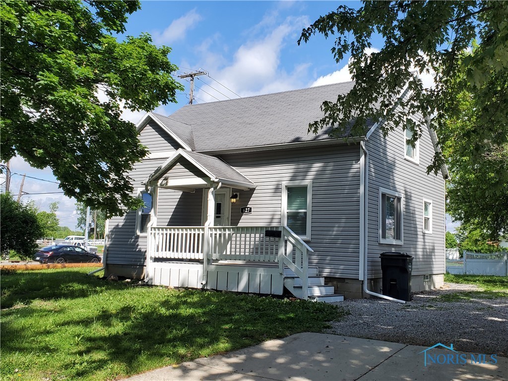 627 W William St Maumee Oh 43537 Mls 6087558 Redfin