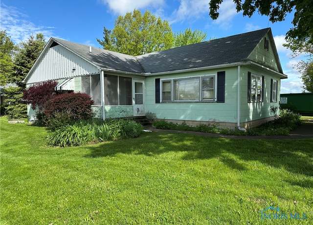 Property at 8517 W State Route 163, Oak Harbor, OH 43449, 4 beds, 1.5 baths