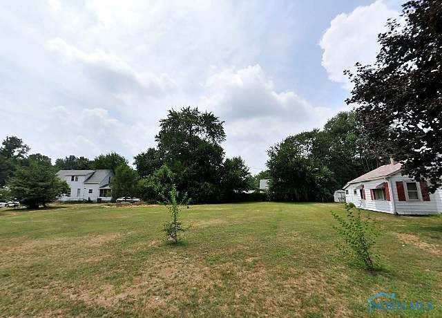 Property at 728 Foredale Ave, Toledo, OH 43609