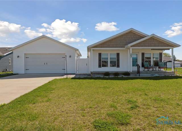 Property at 267 Ethan Dr, Fremont, OH 43420, 3 beds, 2 baths