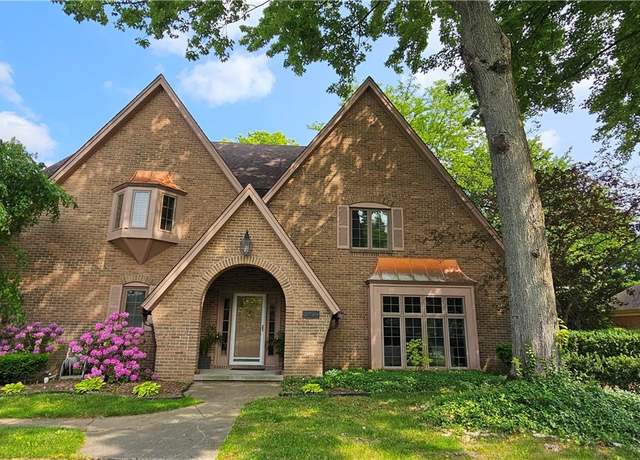 Property at 2720 Derby Rd, Ottawa Hills, OH 43615, 4 beds, 4 baths