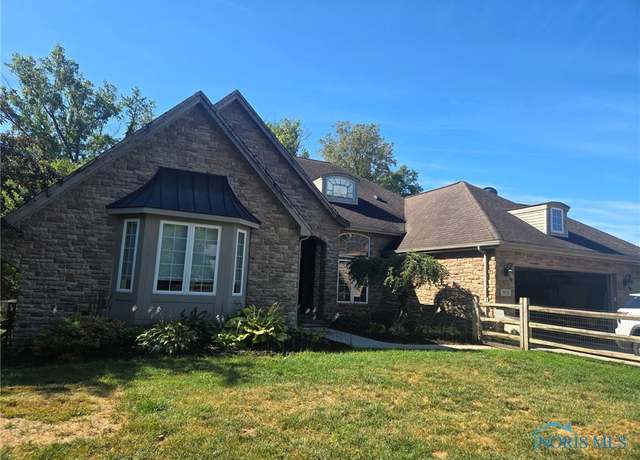 Property at 3121 County Road Ef, Swanton, OH 43558, 5 beds, 3.5 baths
