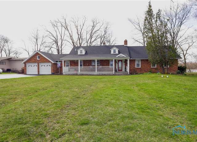 Property at 14235 S River Rd, Grand Rapids, OH 43522, 4 beds, 2 baths