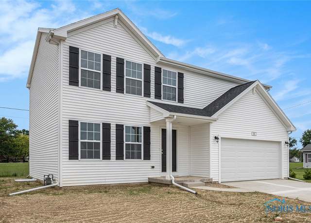 Property at 515 Oxford St, Napoleon, OH 43545, 4 beds, 2.5 baths