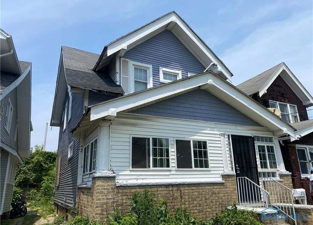 Property at 292 W Park St, Toledo, OH 43608, 3 beds, 1.5 baths