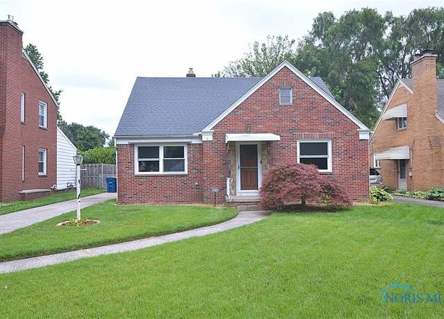 Property at 4232 Drummond Rd, Toledo, OH 43613, 3 beds, 2 baths