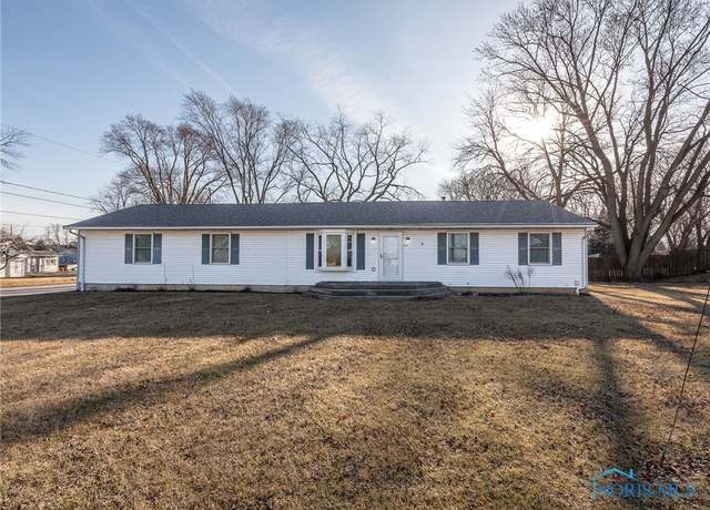 Property at 2415 Oregon Rd, Northwood, OH 43619, 3 beds, 2 baths