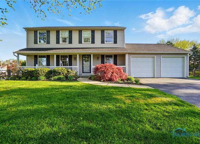 Property at 10468 Cliffwood Rd, Perrysburg, OH 43551, 4 beds, 2.5 baths