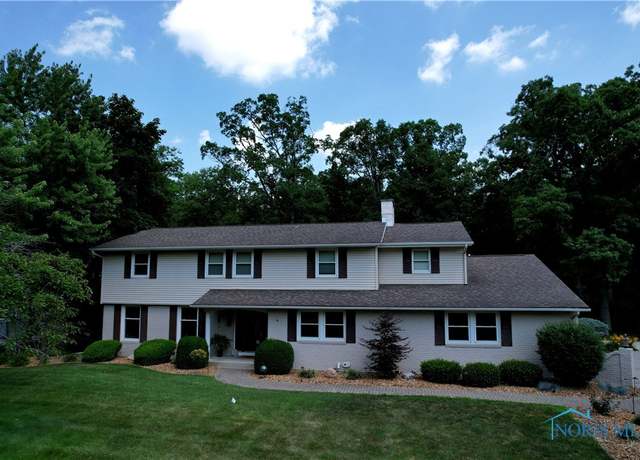 Property at 316 Northwood Dr, Defiance, OH 43512, 4 beds, 2.5 baths